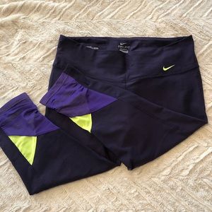 Nike crop yoga pant